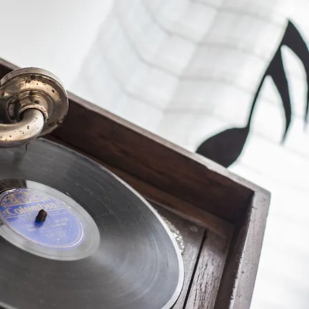 Ad Hoc Bed & Breakfast