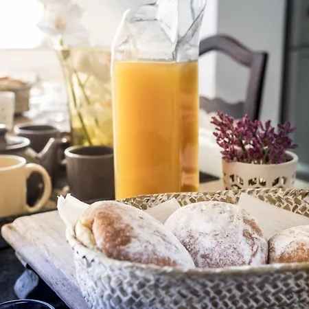 Ad Hoc B&B